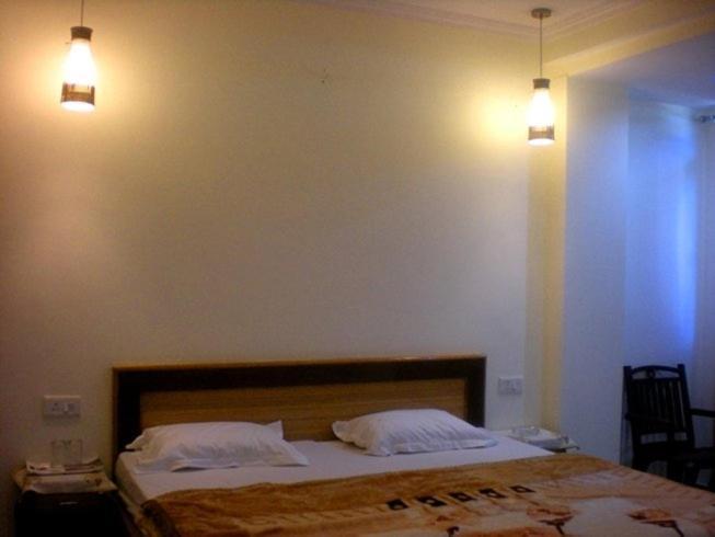 Hotel Ganesha Inn Tapovan Zimmer foto